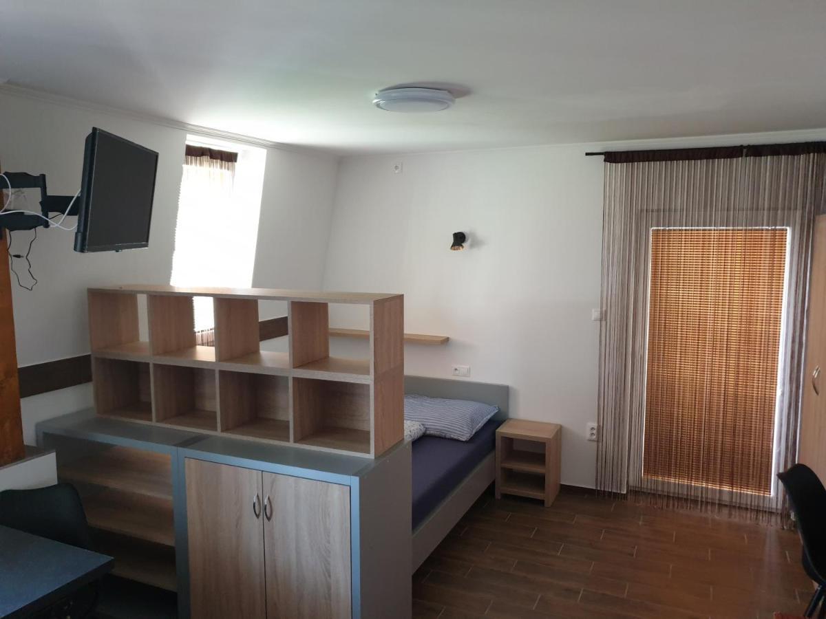 בויניצה Apartmany U Zbojnika Zabojnika מראה חיצוני תמונה